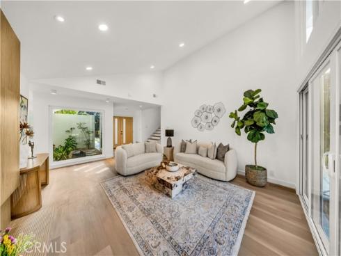 26511  Granvia  , Mission Viejo, CA