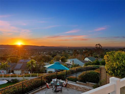 27197  Via Aurora  , Mission Viejo, CA