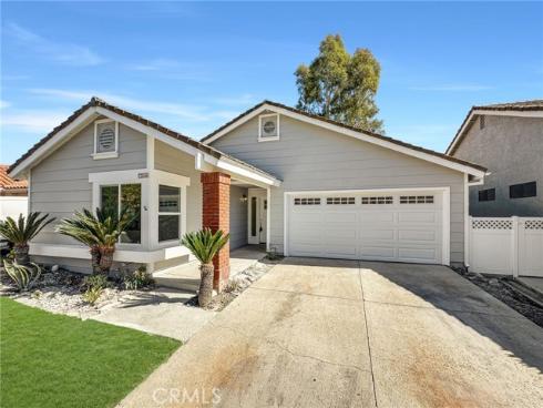 23516  Villena  , Mission Viejo, CA