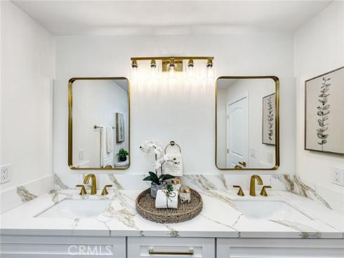 23516  Villena  , Mission Viejo, CA