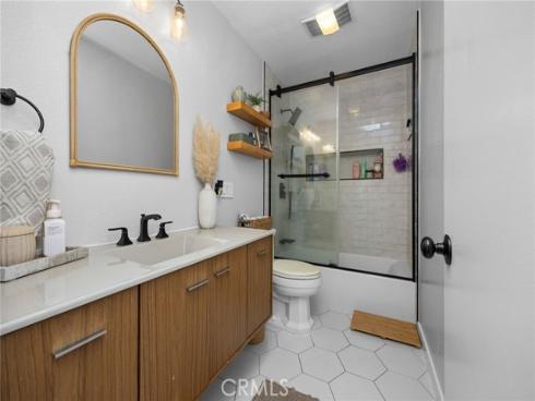 26212  Los Viveros  215 , Mission Viejo, CA