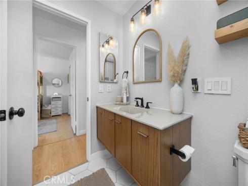 26212  Los Viveros  215 , Mission Viejo, CA