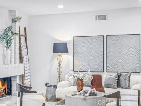 22482  Formentor  15 , Mission Viejo, CA