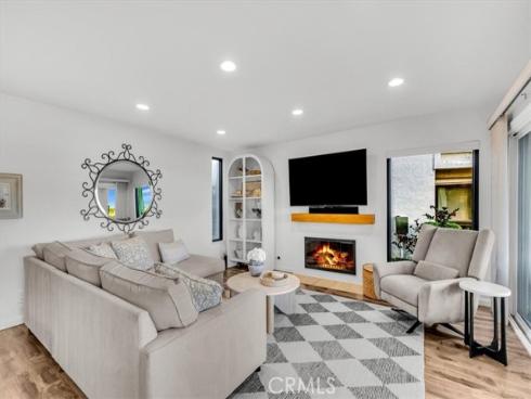 27722  Campanet  , Mission Viejo, CA