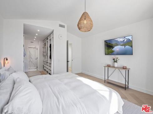 27675  Bahamonde  , Mission Viejo, CA