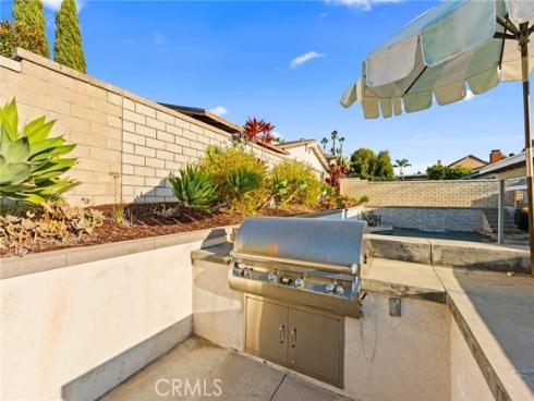 25571  Vesuvia  , Mission Viejo, CA