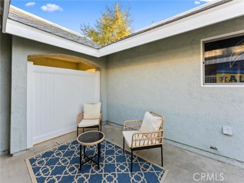 25571  Vesuvia  , Mission Viejo, CA