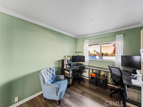 25571  Vesuvia  , Mission Viejo, CA