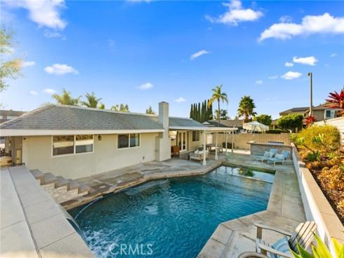 25571  Vesuvia  , Mission Viejo, CA