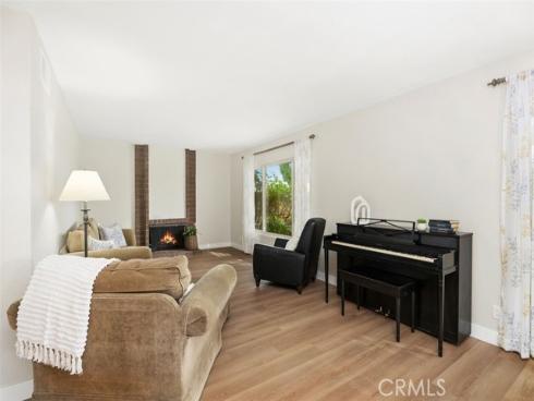 27552  Berdun  , Mission Viejo, CA