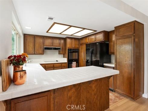 27552  Berdun  , Mission Viejo, CA