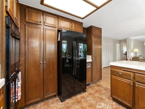 27552  Berdun  , Mission Viejo, CA