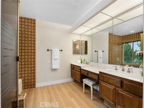 27552  Berdun  , Mission Viejo, CA