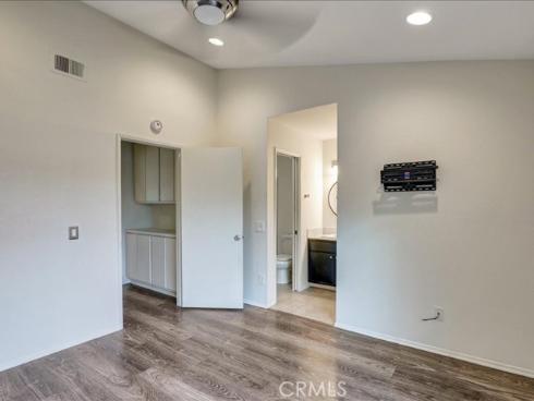 23391  La Crescenta  , Mission Viejo, CA