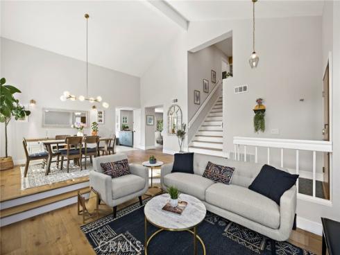 26681  Trasmiras  , Mission Viejo, CA