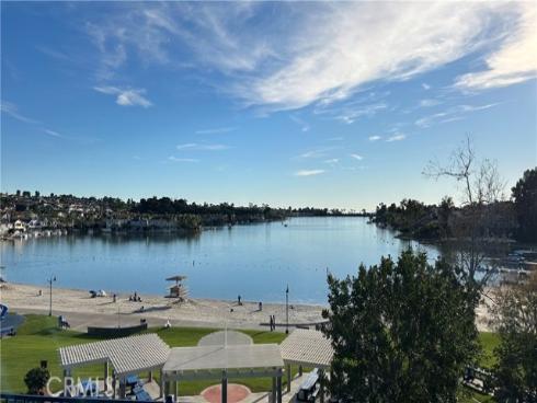 26322  Via Roble  , Mission Viejo, CA