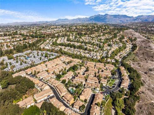 27426 Iris , Mission Viejo, CA