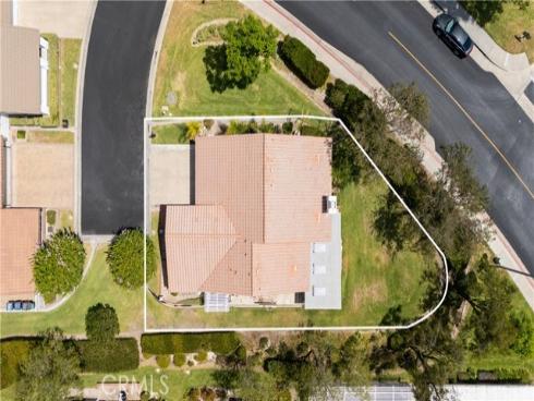 23721  Villena  , Mission Viejo, CA