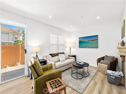 239  California  , Mission Viejo, CA