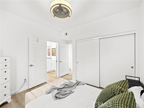 239  California  , Mission Viejo, CA