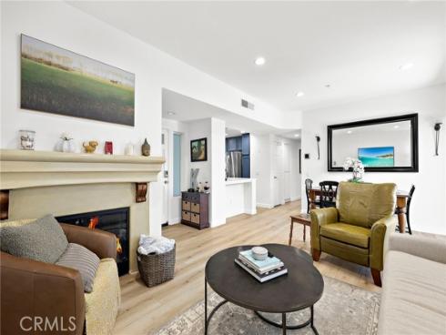 239  California  , Mission Viejo, CA