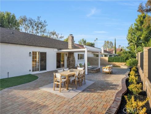 21952 Esplendor , Mission Viejo, CA