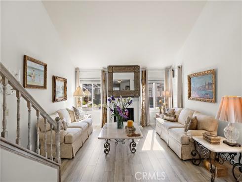 23247 Villena , Mission Viejo, CA