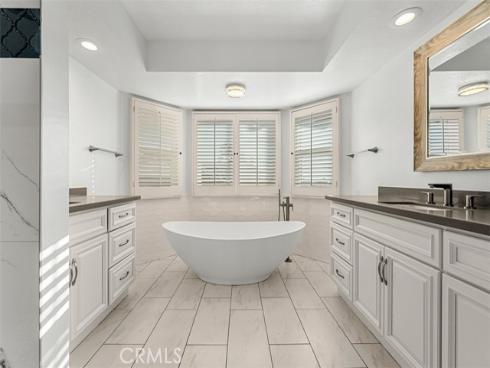 22971 Tiagua , Mission Viejo, CA