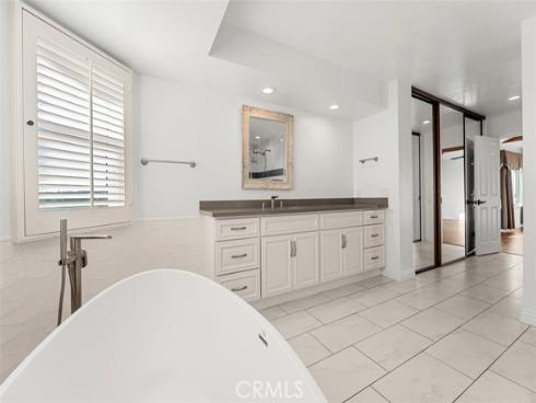 22971 Tiagua , Mission Viejo, CA