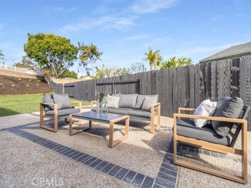 27255 Las Nieves , Mission Viejo, CA