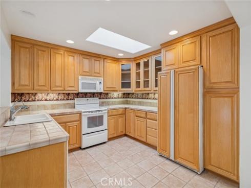 24731 Daphne , Mission Viejo, CA