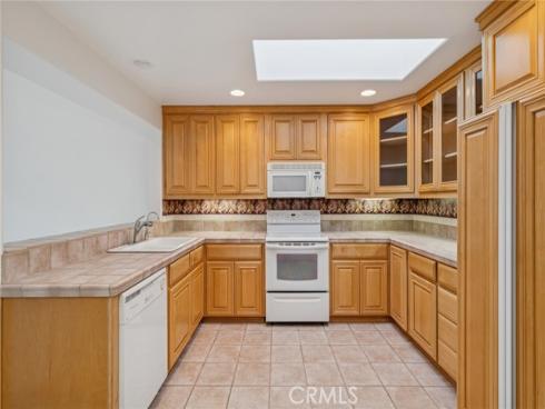 24731 Daphne , Mission Viejo, CA