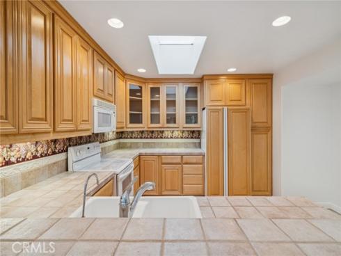 24731 Daphne , Mission Viejo, CA
