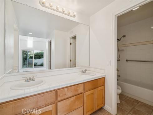 24731 Daphne , Mission Viejo, CA