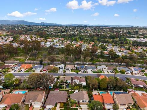 24712  San Vincent Ln  , Mission Viejo, CA