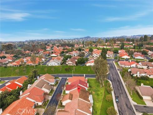 27880 Via Sarasate , Mission Viejo, CA