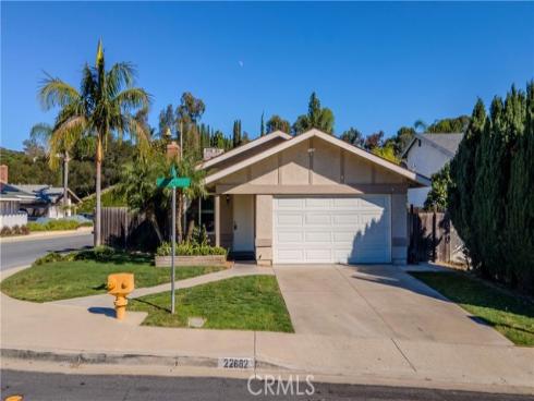 22682 Via Octavo , Mission Viejo, CA