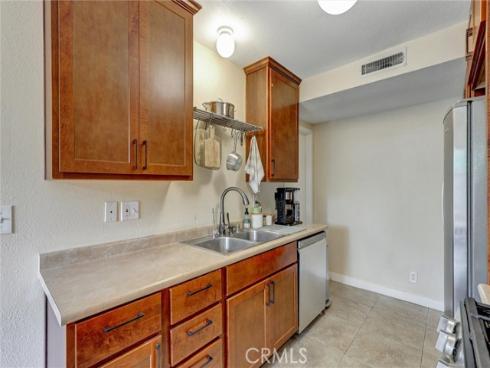 26444 Via Roble 38 , Mission Viejo, CA