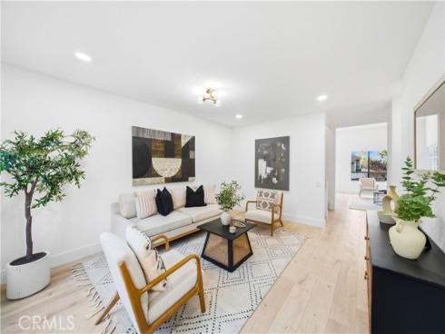 26542  Azuer  , Mission Viejo, CA