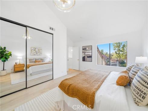 26542  Azuer  , Mission Viejo, CA