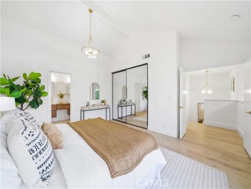 26542  Azuer  , Mission Viejo, CA