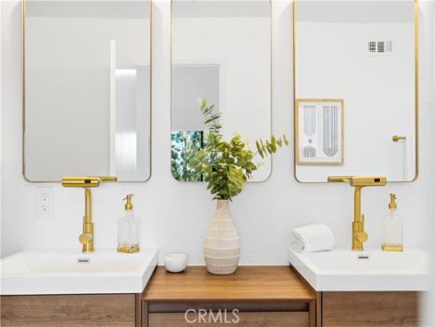 26542  Azuer  , Mission Viejo, CA