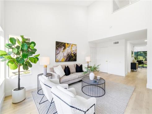 26542  Azuer  , Mission Viejo, CA