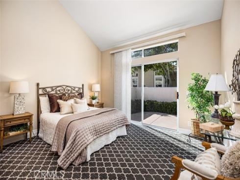 21527 Paseo Palmetto , Mission Viejo, CA