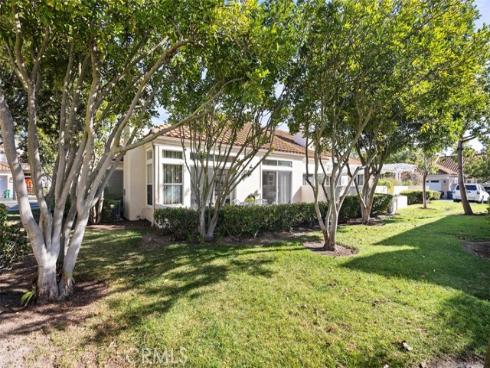 21527 Paseo Palmetto , Mission Viejo, CA