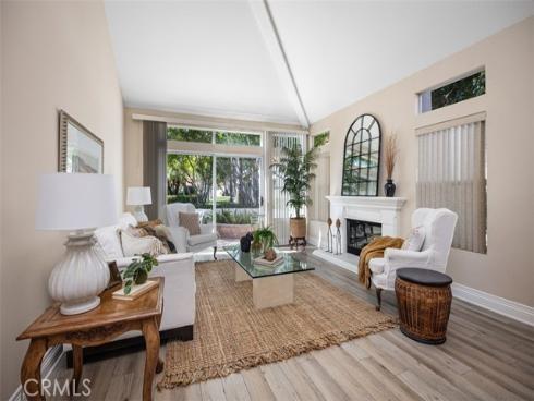 21527 Paseo Palmetto , Mission Viejo, CA