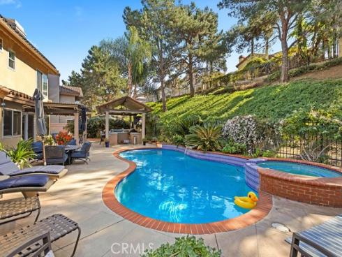 27852  Vicenza   Court, Mission Viejo, CA