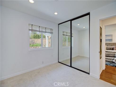 22261  Sisante  , Mission Viejo, CA