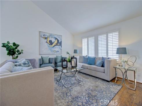 22261  Sisante  , Mission Viejo, CA