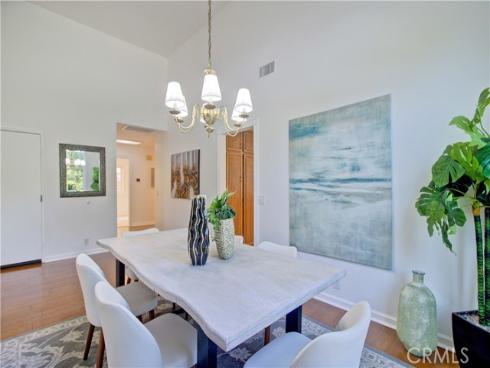 22261  Sisante  , Mission Viejo, CA